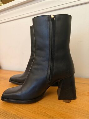 Feners 	La Semaine Noir Black Boots
